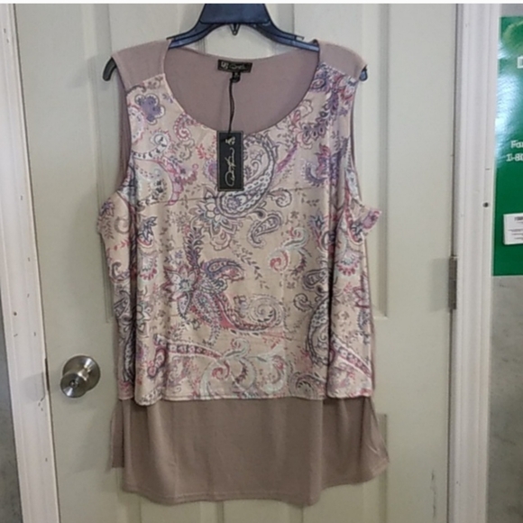 WAS  $30  DG2 by DIANE GILMAN Pastel Sleeveless Top - Picture 3 of 16